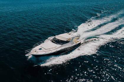 Hire Motor yacht Uniesse 50 Athens