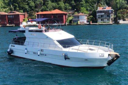 Charter Motorboat Private MotorYacht İstanbul