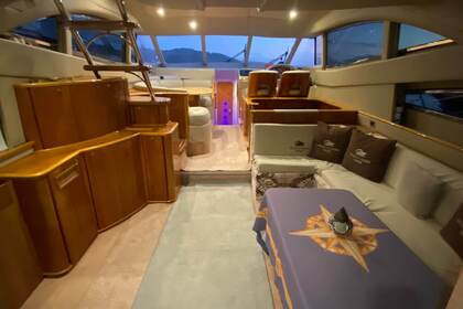 Private Luxury Motoryacht in Istanbul