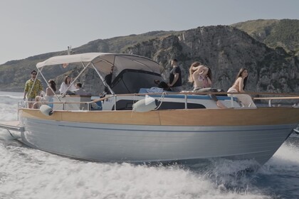 Miete Motorboot Modern Gozzo Positano Open Capri