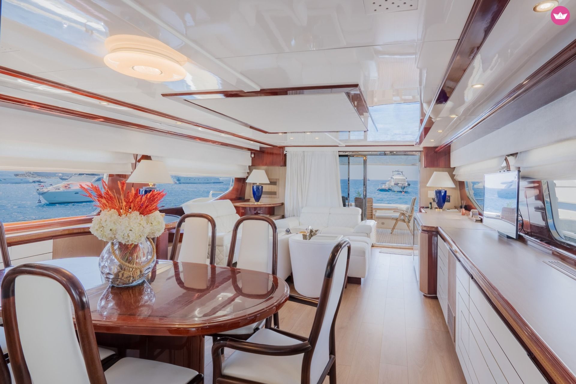Bateau à moteur Posillipo Technema 80 3600cv 4