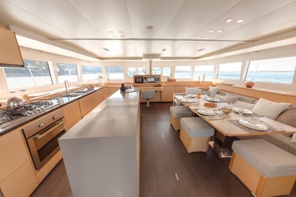 ROYAL DESTINY LAGOON 620