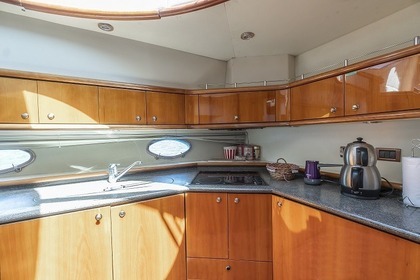 Location Yacht à moteur Sunseeker 62 Manhattan Bodrum