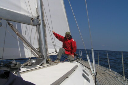 Mieten Sie dieses Segelboot aus dem Jahr 1999 in V