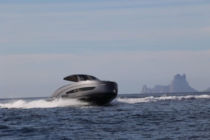 Stupenda barca in ibiza con sea bob incluso