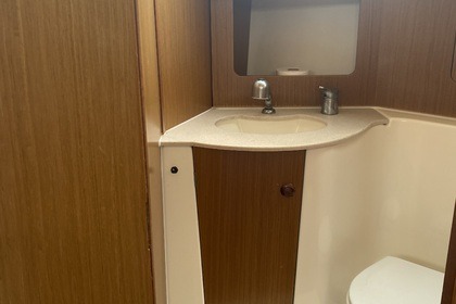 Sun Odyssey 32i in Combarro o Sanxenxo