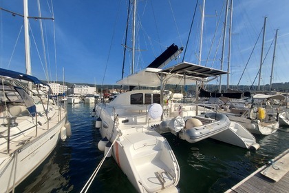 Charter Catamaran Fountaine Pajot Lavezzi 40 Izola