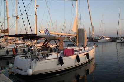 Charter Sailboat JEANNEAU SUN ODYSSEY 419 Alimos