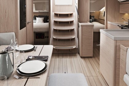 Чартер Парусная яхта BENETEAU OCEANIS 46.1 Лаврион