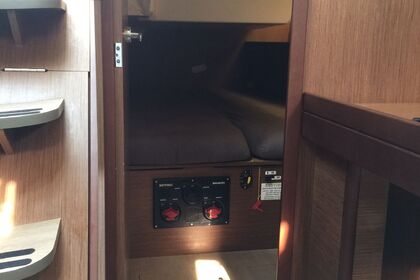 Hyra båt Segelbåt Beneteau Oceanis 40.1 Laurion