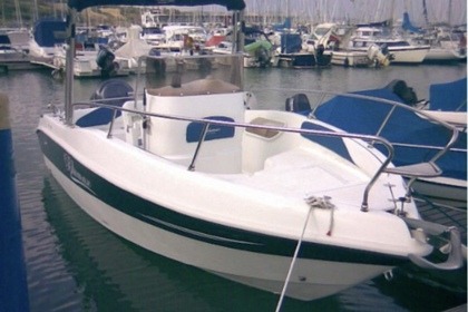 Hyra båt Motorbåt Blumax 21 Blumax Open 21 Aci Castello