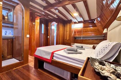 100 Ft  Gulet from Bodrum Offering a Comfortable Sailing Experience