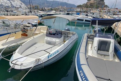 Location Bateau à moteur Karnic 1851 Open Dénia
