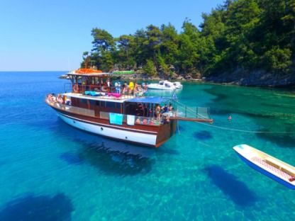 Charter Motorboat Traditional Motor Sailor Thasos