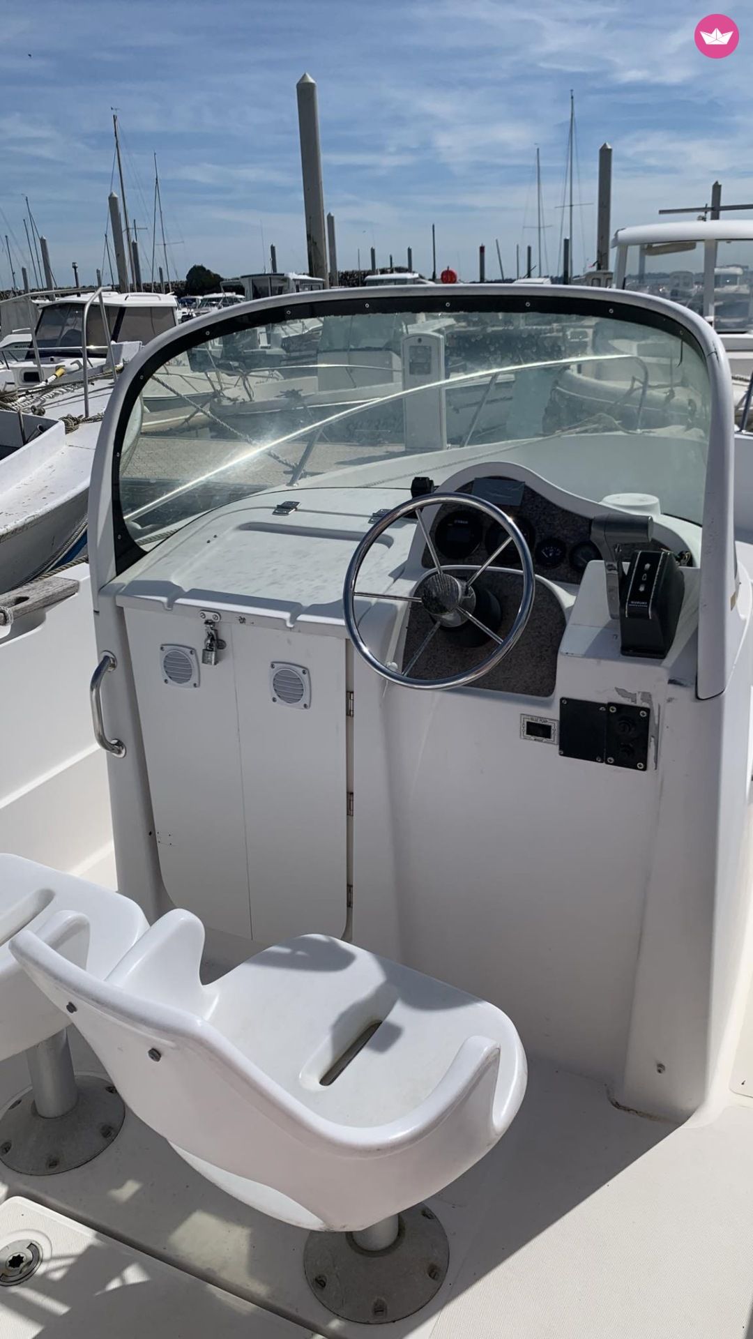 Bateau à moteur SPORTLAKE QUICKSILVER 150cv 3