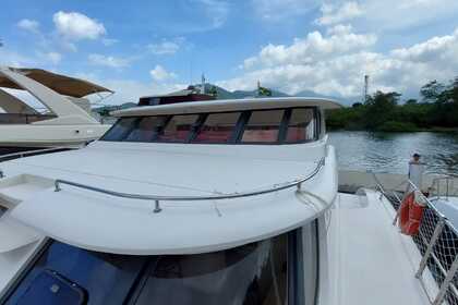 One Off Cat 46 Catamaran Tour