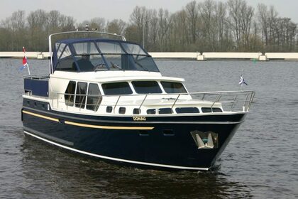 Rental Houseboat Valk-Content 1300 Terherne