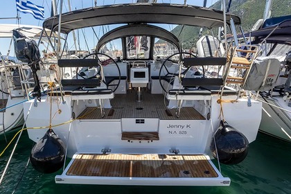 Hire Sailboat Bavaria C42 Lefkada