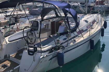 Hire Sailboat Bavaria 31 Cruiser Antibes