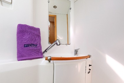 Hire Catamaran Lagoon-Bénéteau Lagoon 380 S2 - 4 + 2 cab. Zadar