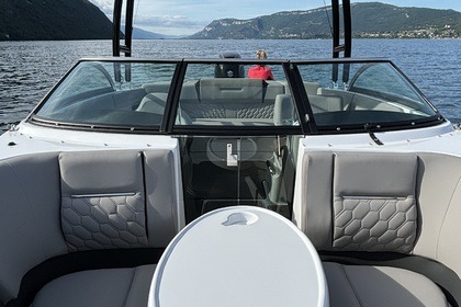 location bateau Four Winns Lac du Bourget Lac Aix les bains