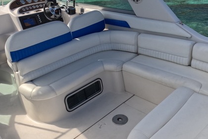 Location Bateau à moteur Monterey cruiser 322 Nassau