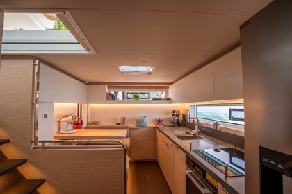 Rental Catamaran  Lagoon Sixty 5 Marigot