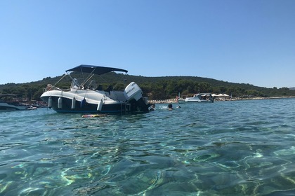 Quicksilver Commander 635