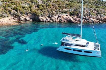 Hyra båt Katamaran Aventura Yachts Aventura 45 Grimaud