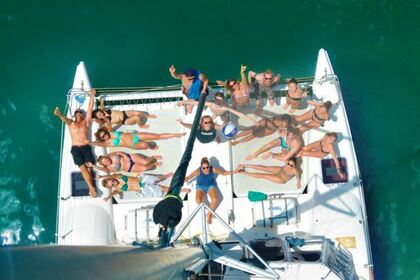 Charter Catamaran Seawind 1050 Resort Sydney