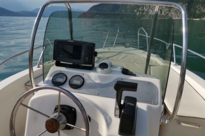 Boat 7 people 115cv Capelli 18 Open