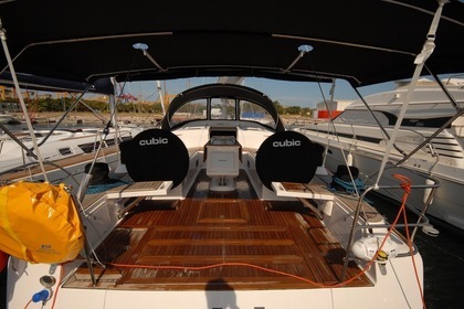 Genießen, lachen, segeln auf einer 16m Segelyacht