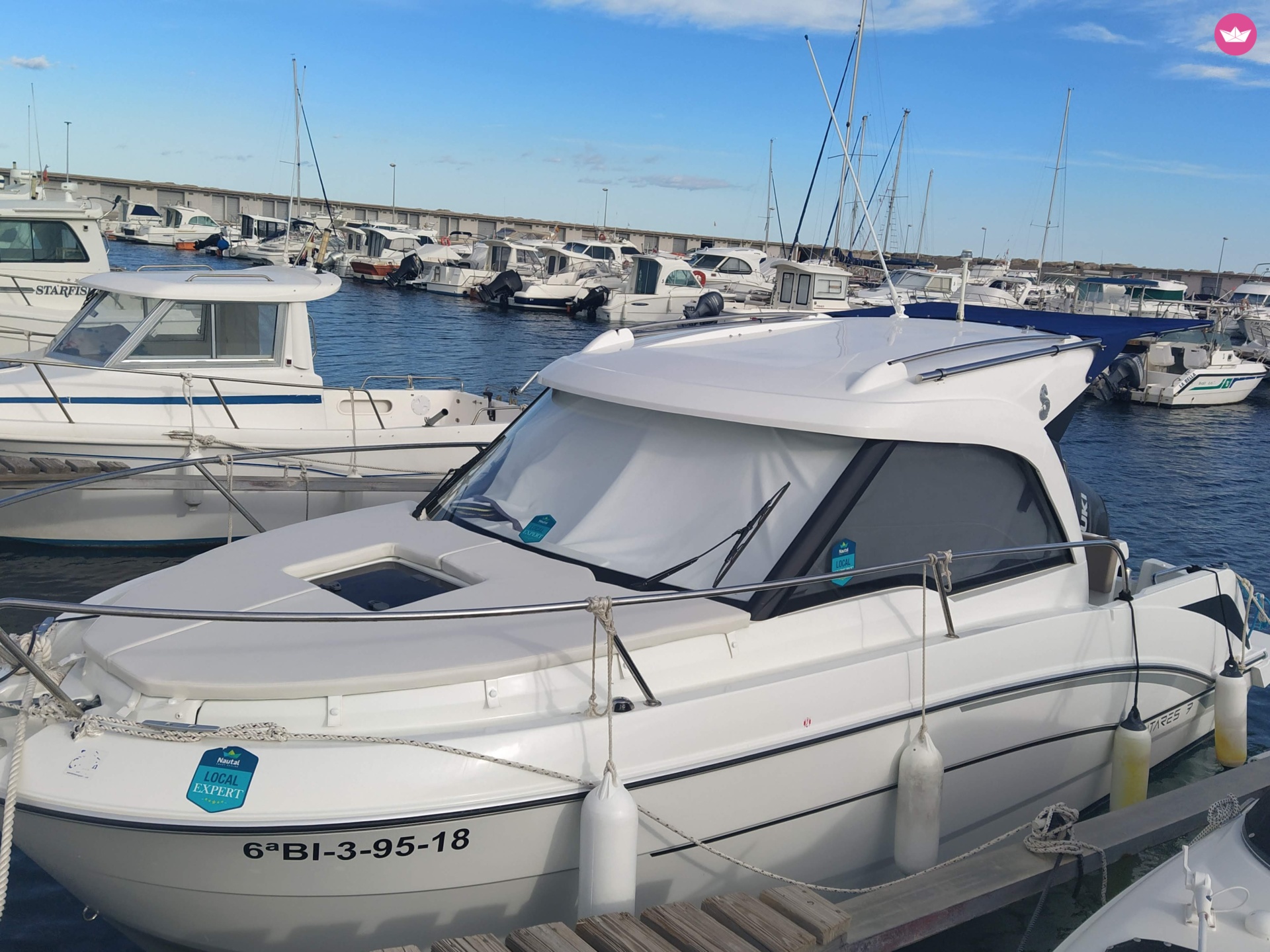 Bateau à moteur Benetau antares 7 ob 150cv 2