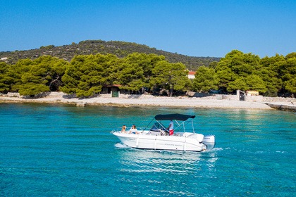 Verhuur Motorboot Atlantic Marine 670 Trogir