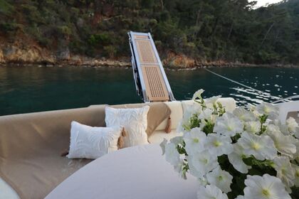 Hyra båt Motorbåt Ferretti Ferretti 620 Turkiet