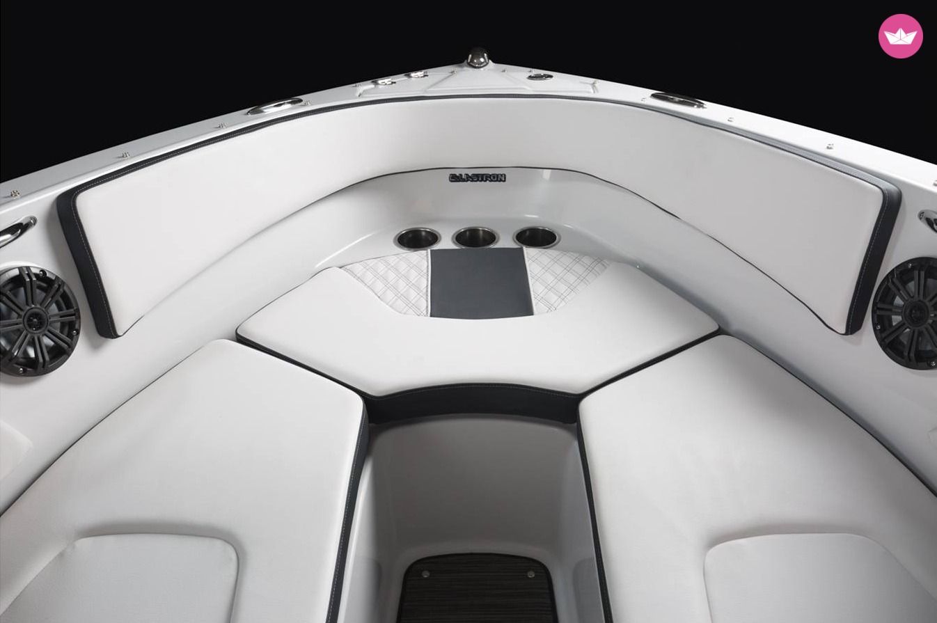 Charter motorboat in Ibiza  