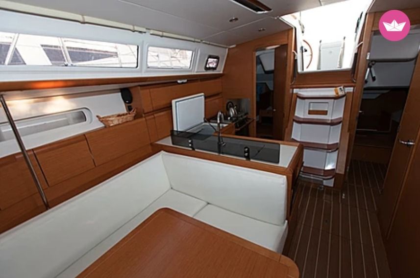 Jeanneau 379 w Sliema  