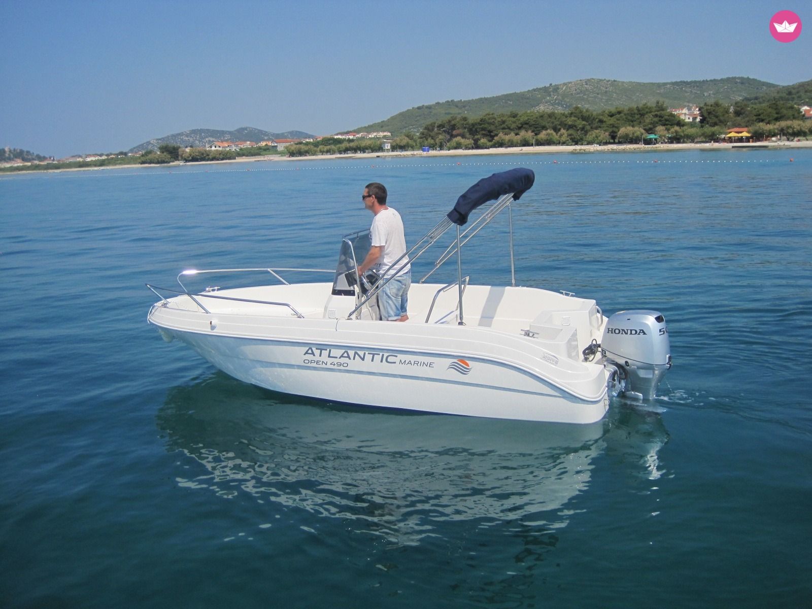Charter motorboat in Vodice  