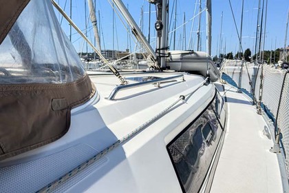 Hyra båt Segelbåt Bavaria Yachtbau Bavaria Cruiser 37 - 3 cab. Pula