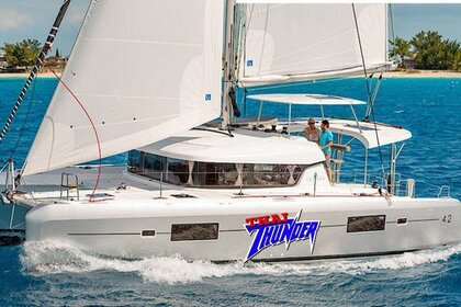 Hire Catamaran Lagoon-Bénéteau Lagoon 42 - 4 + 2 cab. Phuket