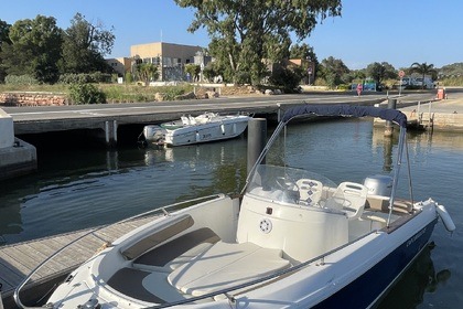 Rental Motorboat Jeanneau Cap Camarat 6.25 Hyères