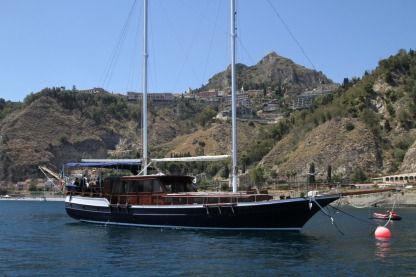 Location Bateau à moteur Caicco Caicco Taormine