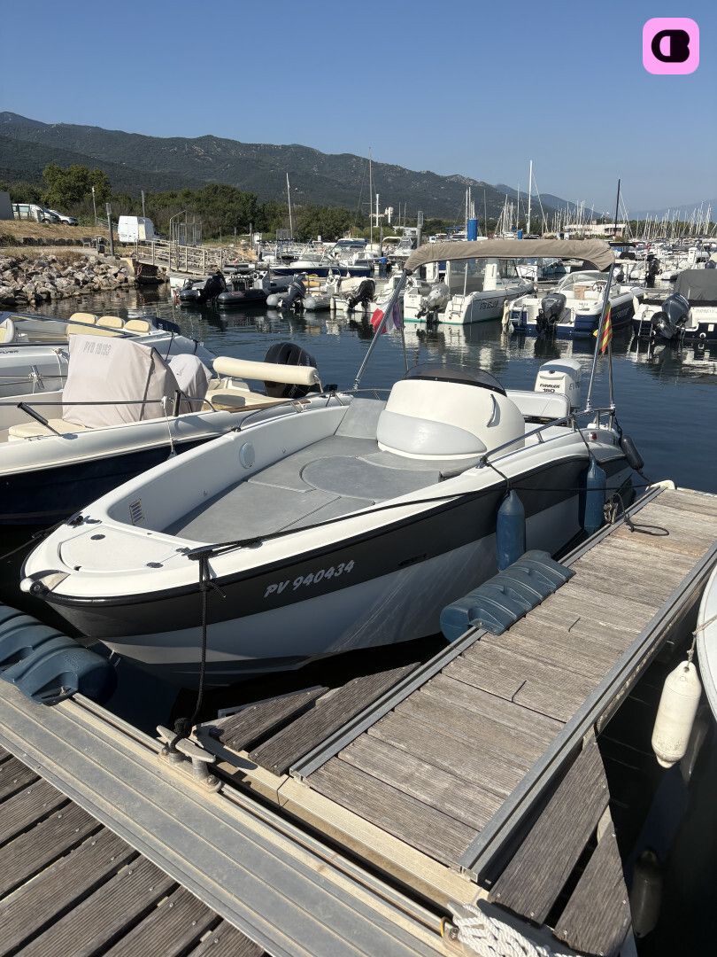 Bateau à moteur Clear Aries 150cv 2