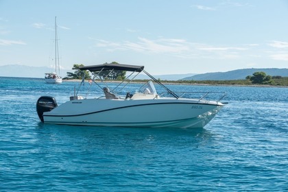 Charter Motorboat QUICKSILVER ACTIV 675 OPEN Trogir