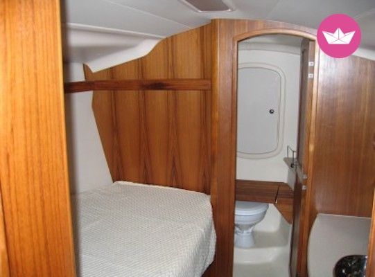 Sailboat Hunter 2005 41' Hunter for hire