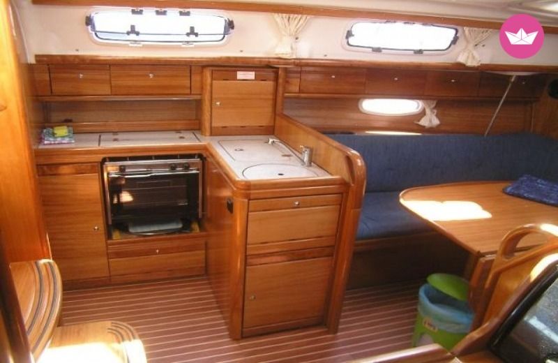 Sailboat Bavaria 33 Cruiser  