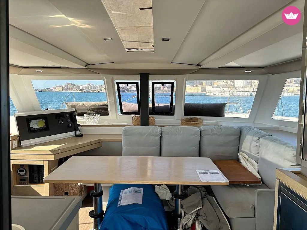 Catamaran Lucia 40 11m 2