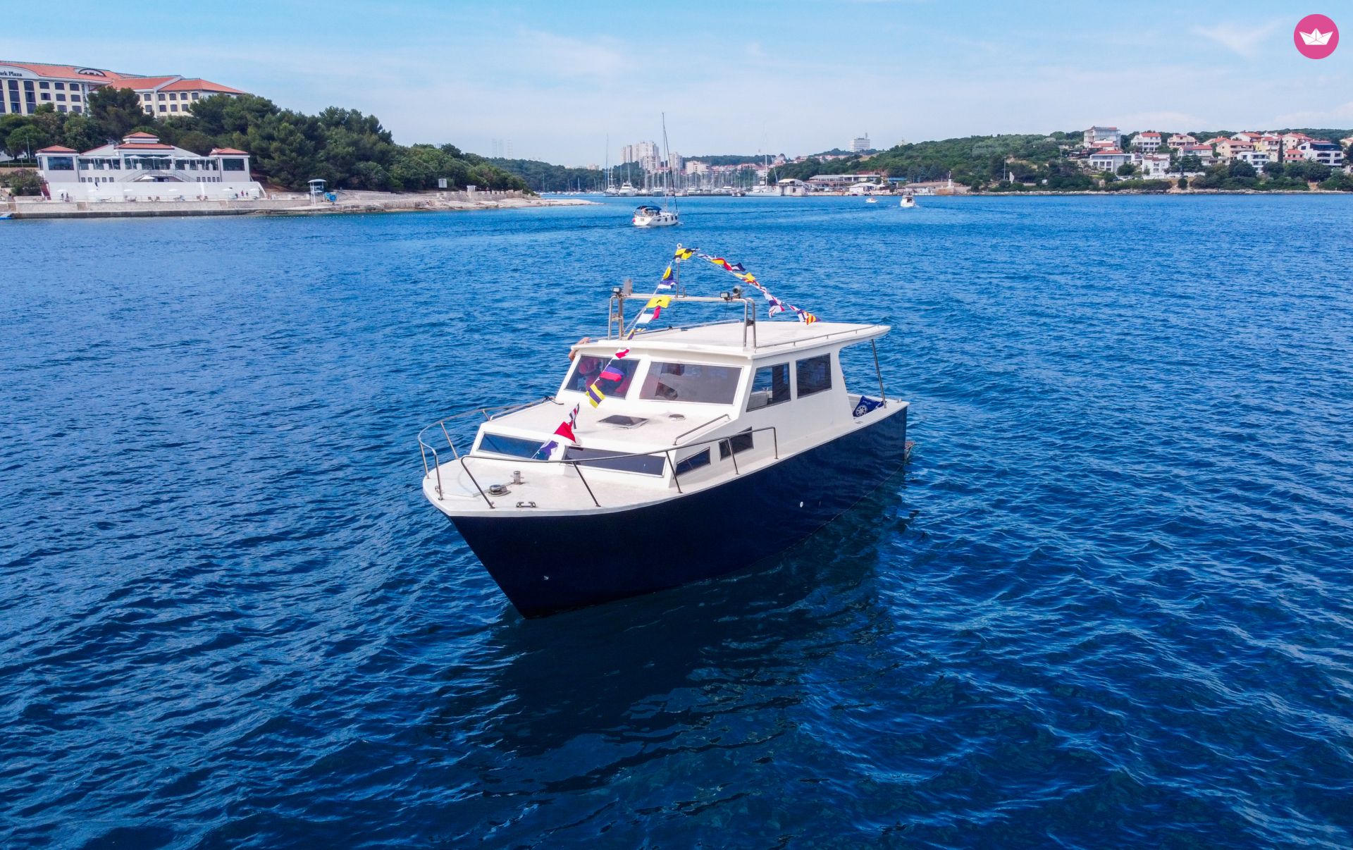 Bateau à moteur Comant Frajla 140cv