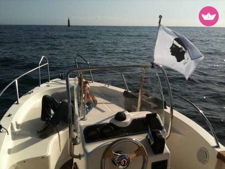 Capelli 18 Class Open 115Cv Yamaha 4T à Ajaccio à louer