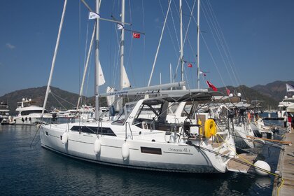 Bavaria Oceanis 41.1 SailBoat for 8 Guests Onboard